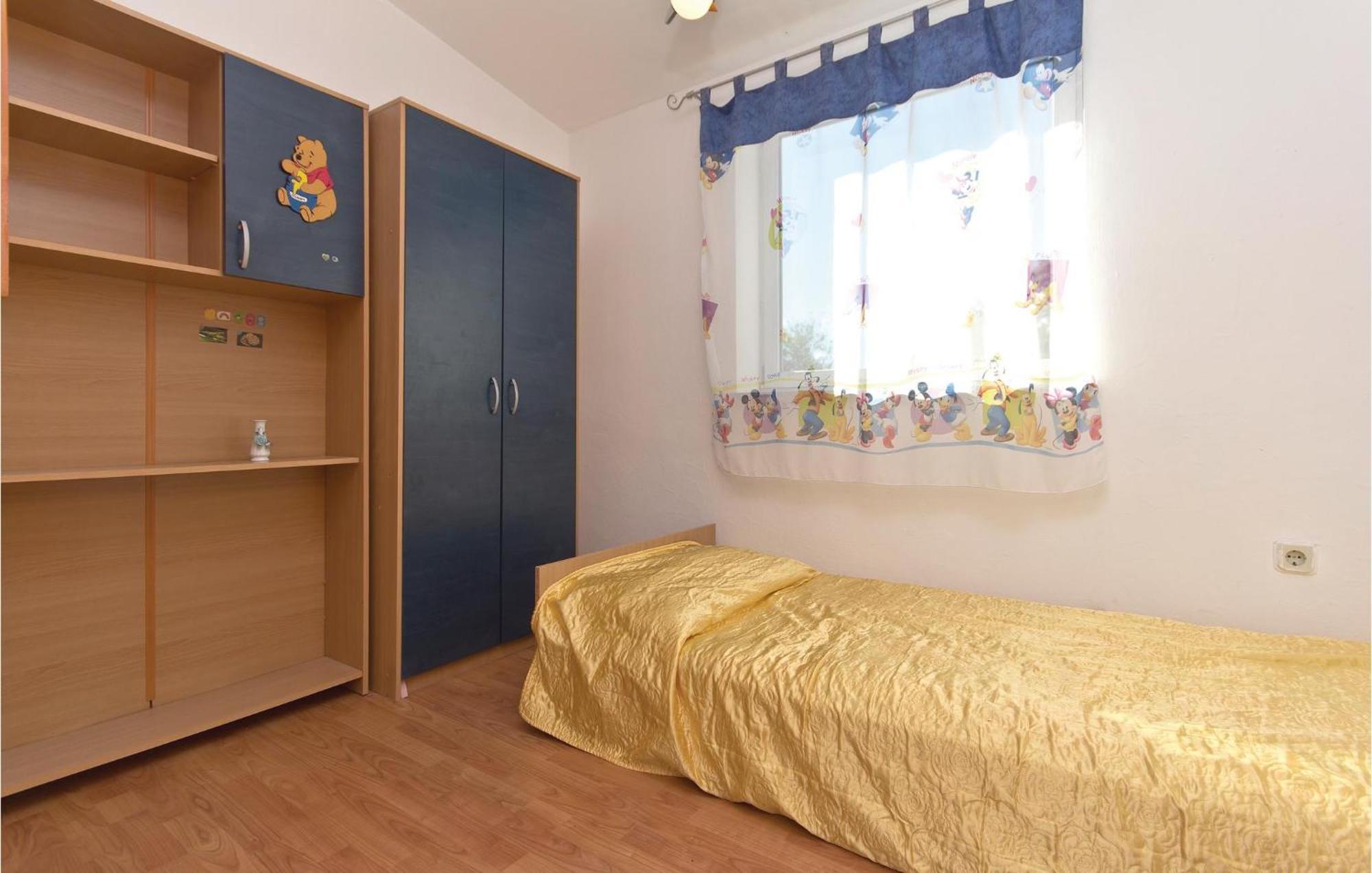 3 Bedroom Gorgeous Apartment In Marcana ภายนอก รูปภาพ