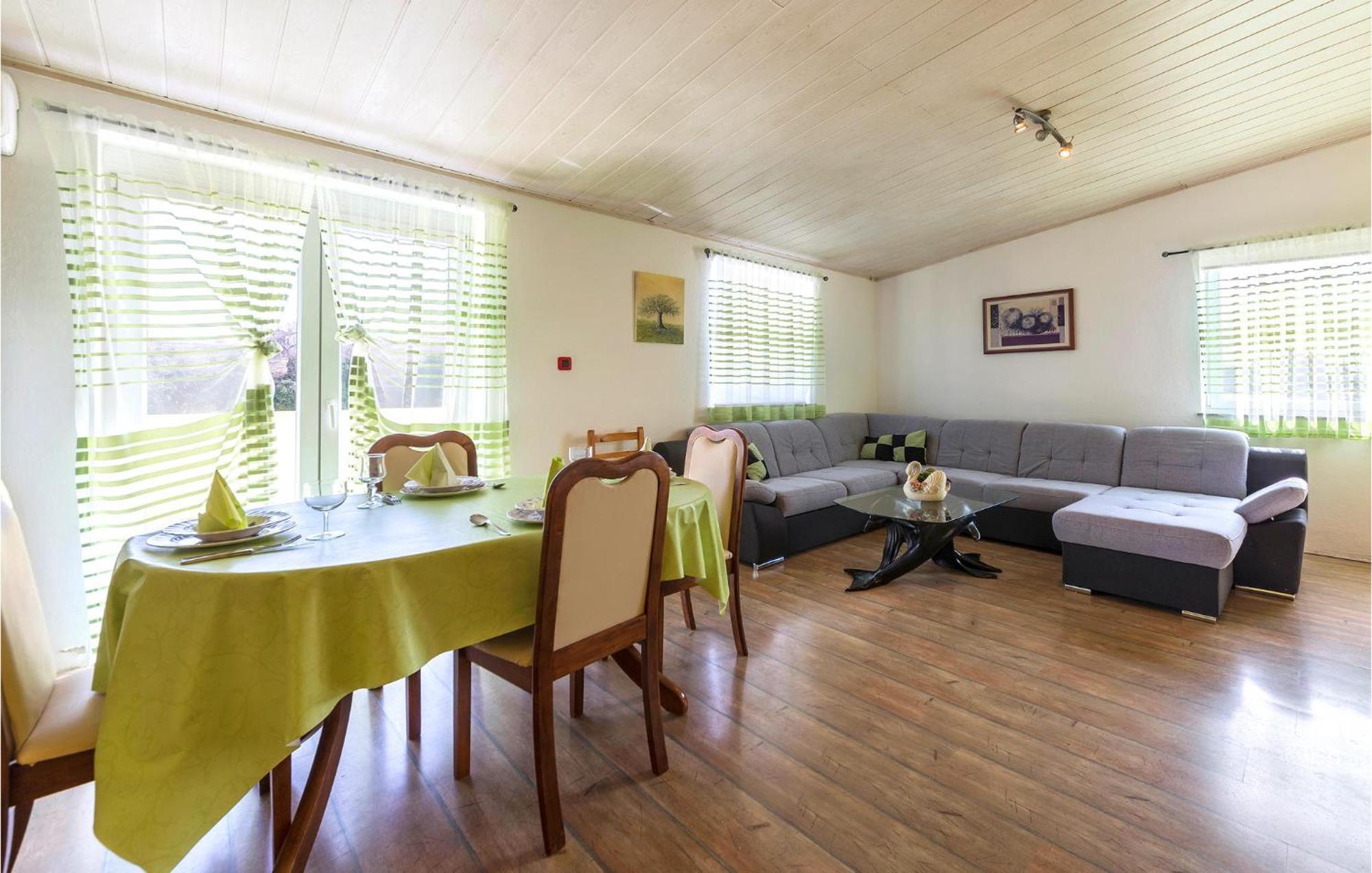 3 Bedroom Gorgeous Apartment In Marcana ภายนอก รูปภาพ